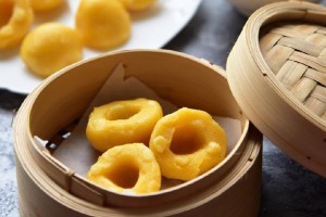 以狗食窝窝头为主题的美食探索（发现美味窝窝头的秘密，了解主粉选择）