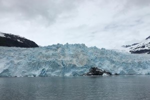 探寻阿拉斯加的多彩世界（以颜色为线索，揭开阿拉斯加的魅力之旅）